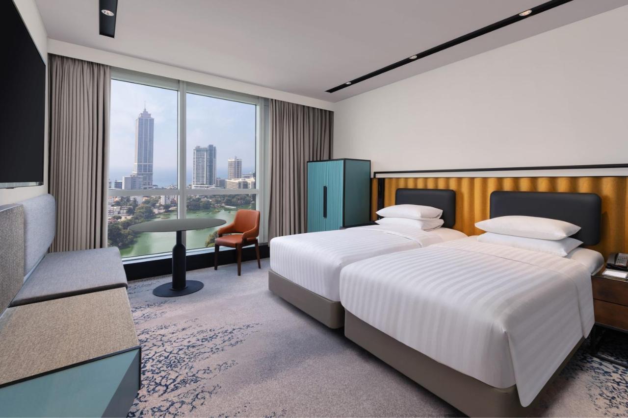 Courtyard By Marriott Colombo Hotel Екстериор снимка