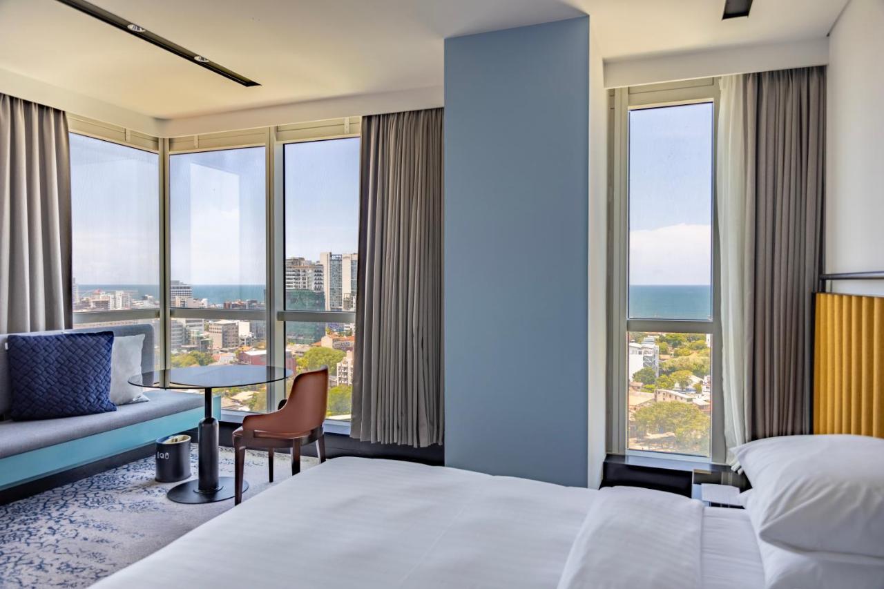 Courtyard By Marriott Colombo Hotel Екстериор снимка