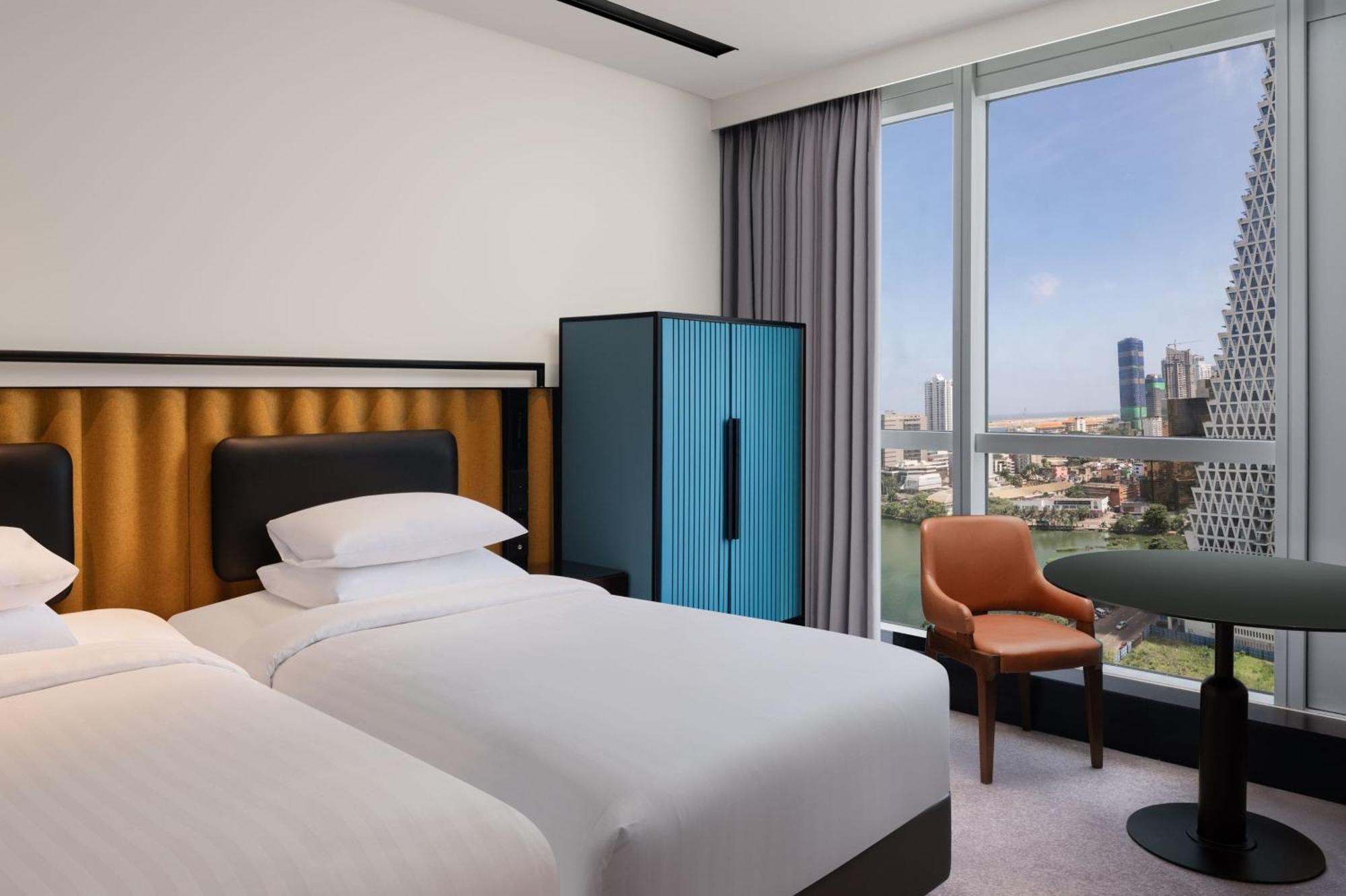 Courtyard By Marriott Colombo Hotel Екстериор снимка